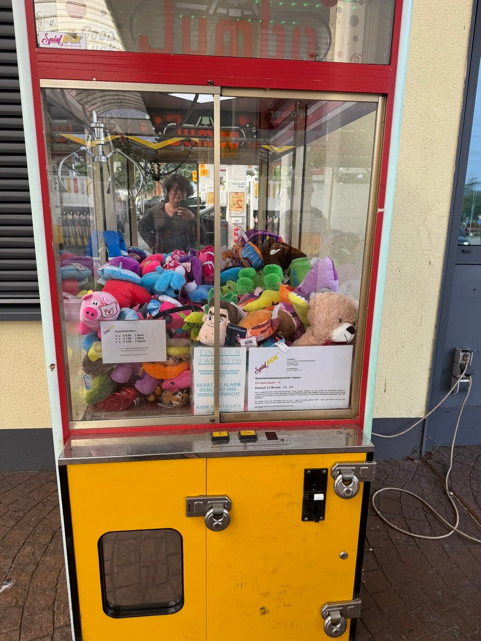 Deutschland - Reichshof - An der Raststätte…….Da werden Erinnerungen an alte Zeiten wach…..
@Hummi&Lilly