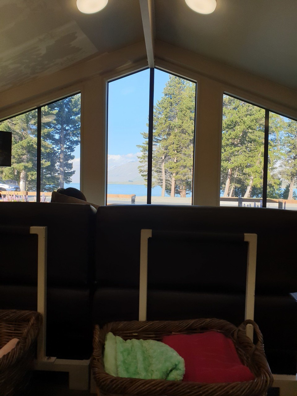 Neuseeland - Lake Tekapo - Der Blick aus dem Hostel während ich auf den Sonnenuntergang wartete...