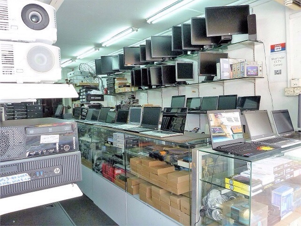 Singapur - Rochor - Verstaubte Computer