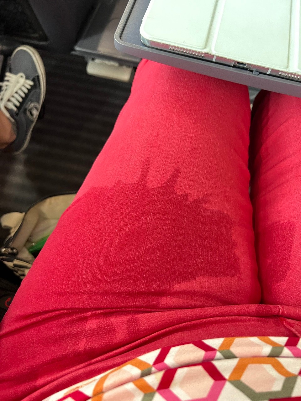 Deutschland - Kassel - Super. Erstmal Kaffee über die Hose. Kann nur besser werden. 
