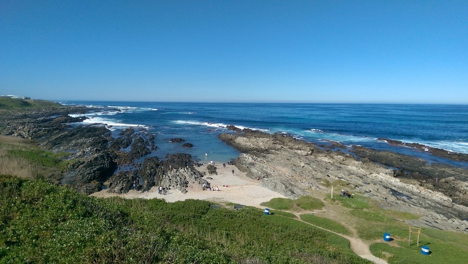 Südafrika - Port Elizabeth - Unglaublich schöne Küste entlang der legendären Garden Route. Wild und rau.