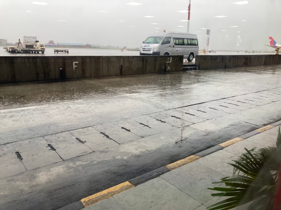 Indien - Neu-Delhi - Es regnet zu stark und unser Abflug wird verschoben