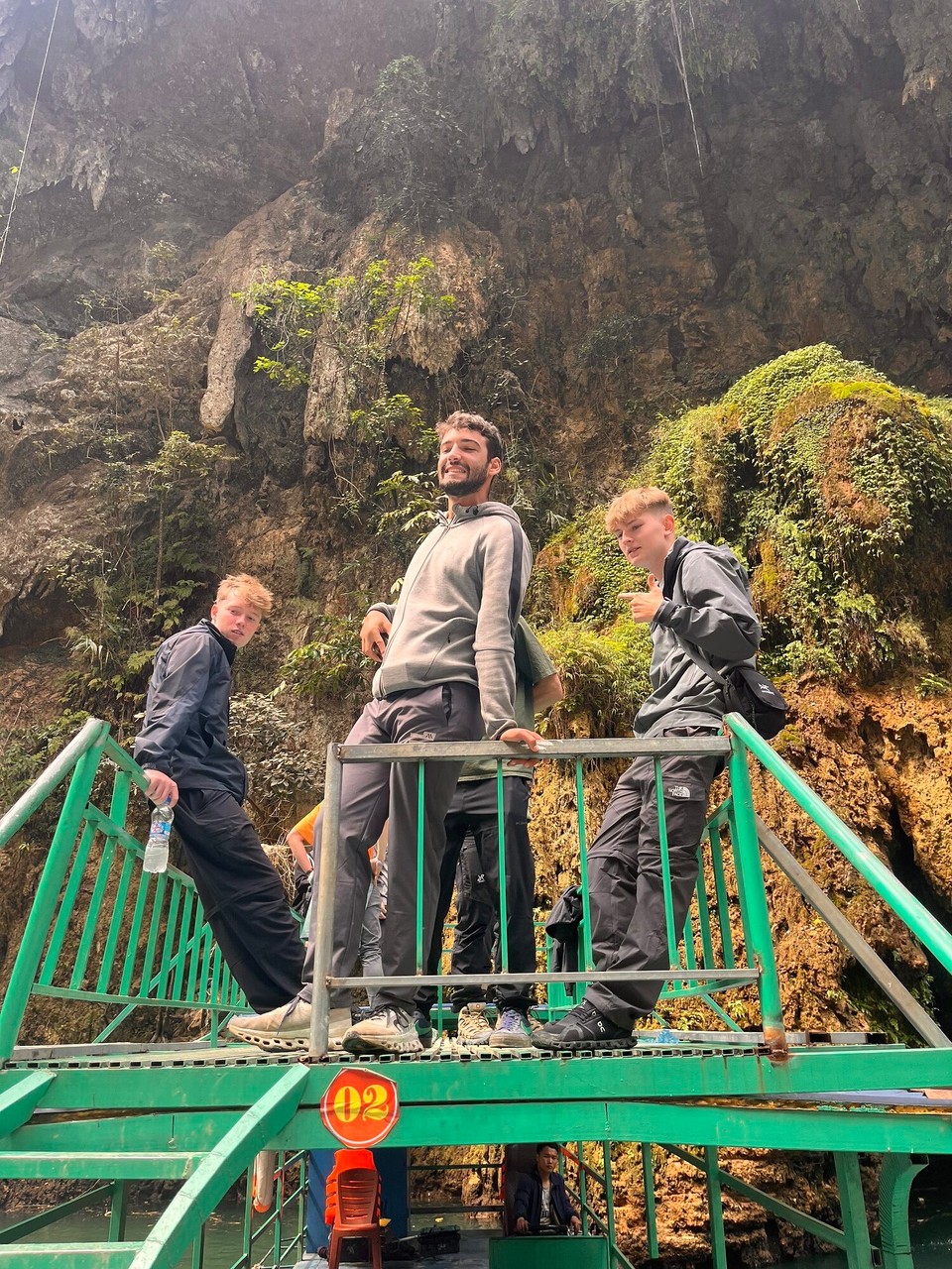 Vietnam - Ha Giang - Boat trip down the river! Everyone was pretty tired from the night before so we all chilled on the boat and then had a quick stop off for some pictures. The sun came out finally and it was really hot