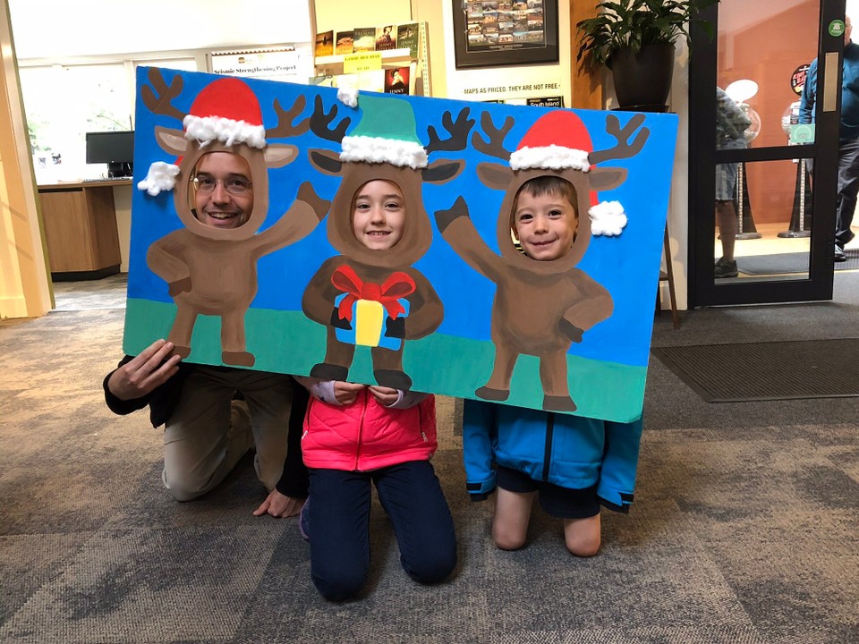 Neuseeland - Arrowtown - Weil Lara und Nicolas alles richtig gemacht haben, dürfen wir zum Abschluss ein Rentierfoto machen.