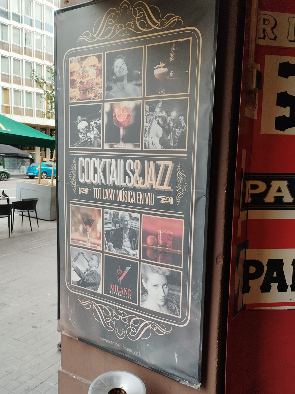 Spanien - Barcelona - In einem Tapas, Cocktail & Jazz Lokal schließlich Mittag gegessen 