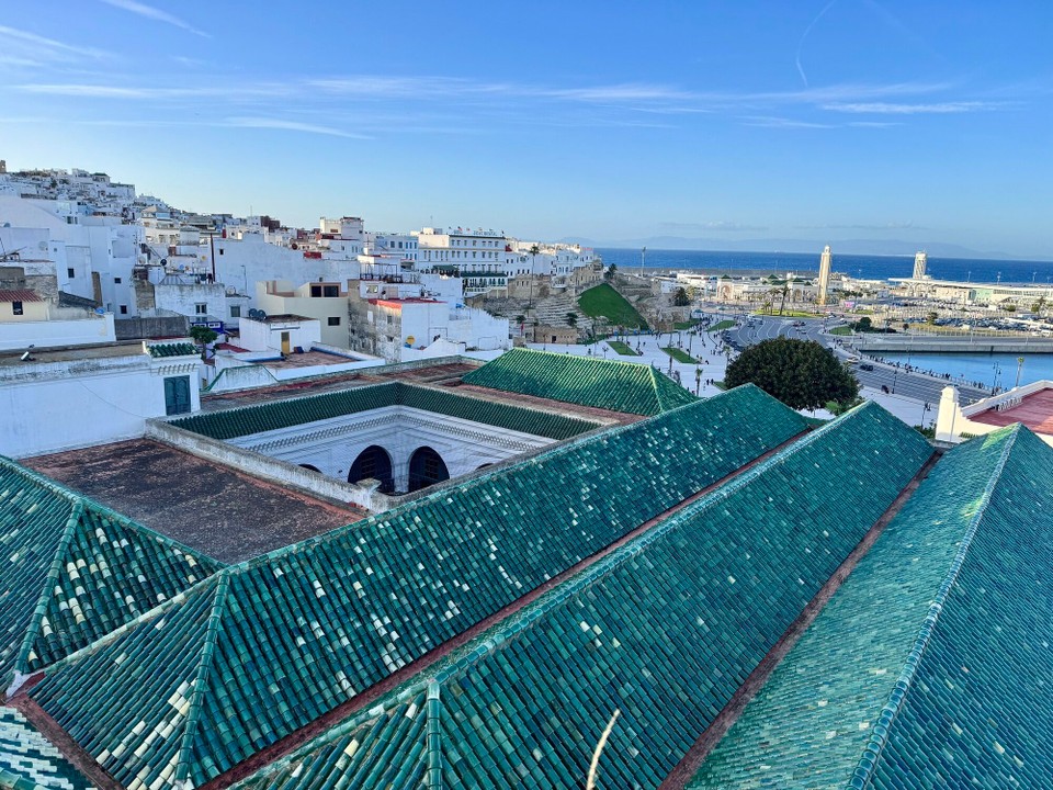 Marokko - Tangier - Am Abend sind wir dann in die Innenstadt von Tanger zu unserem Hotel. Morgen gibt es noch etwas aus Tanger, da wir früh einen Stadtbummel machen wollen.