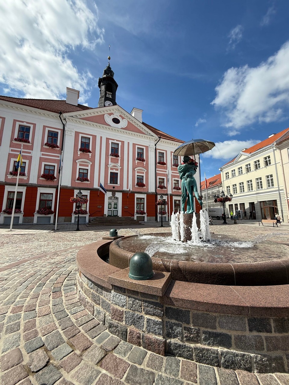 Estland - Narva - Studentenbrunnen 