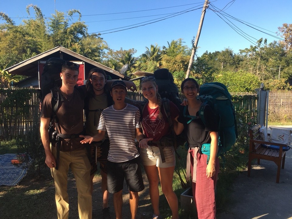 Thailand - Pai - Auschecken aus Nine Hostel. Abschied von Momo, unserem Gastgeber!