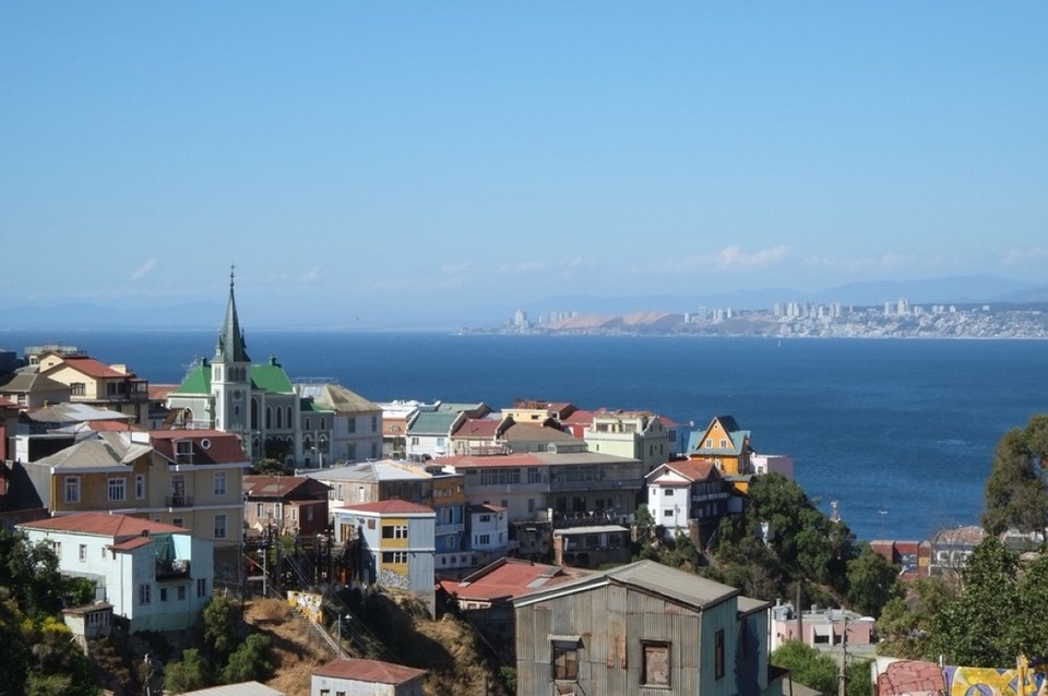 Chile - Valparaíso - One of the views on the bay you get, while walking through the city