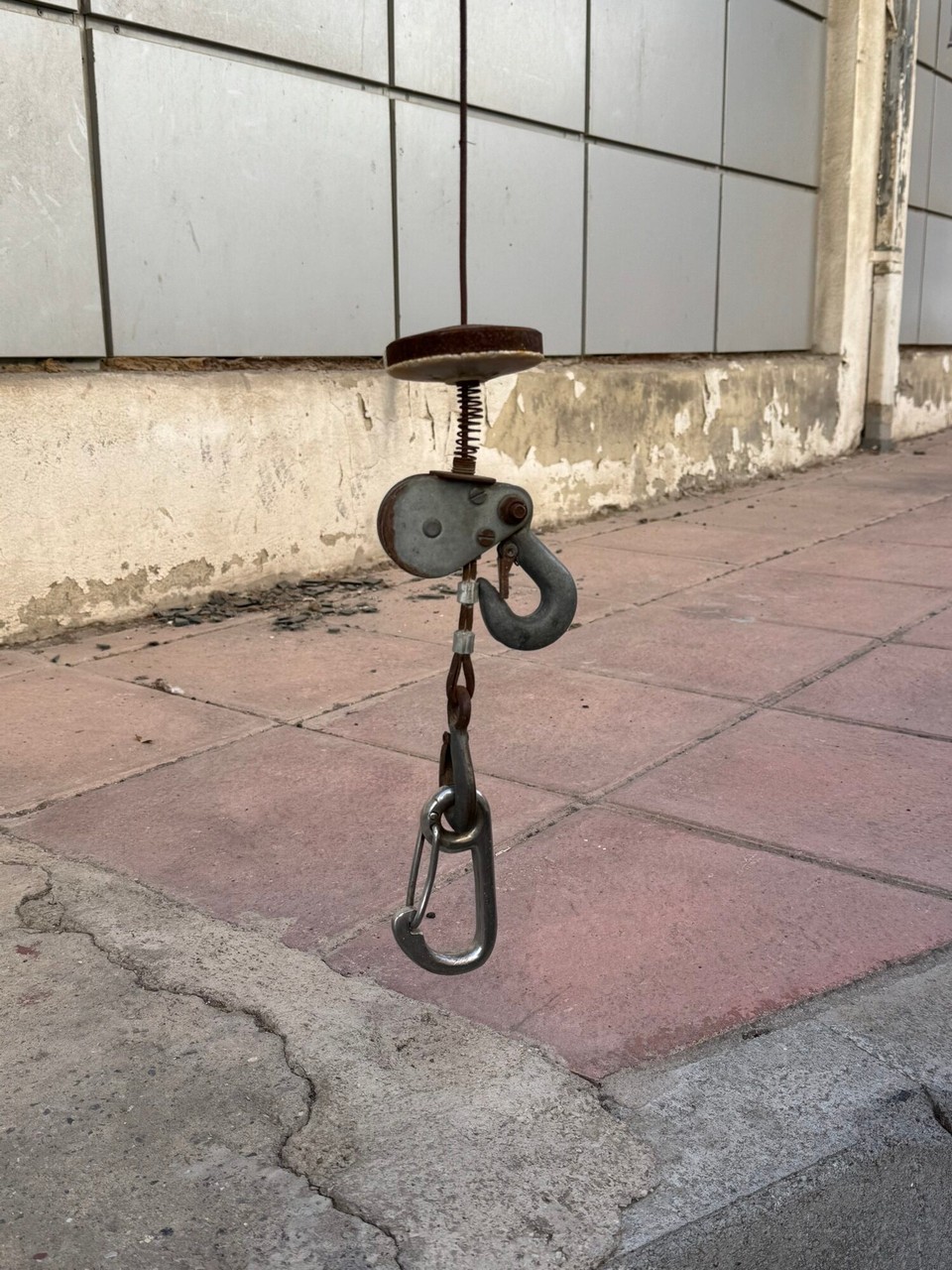Griechenland - Heraklion - Praktisch… so können Einkäufe auch ins 3.OG gebracht werden. 