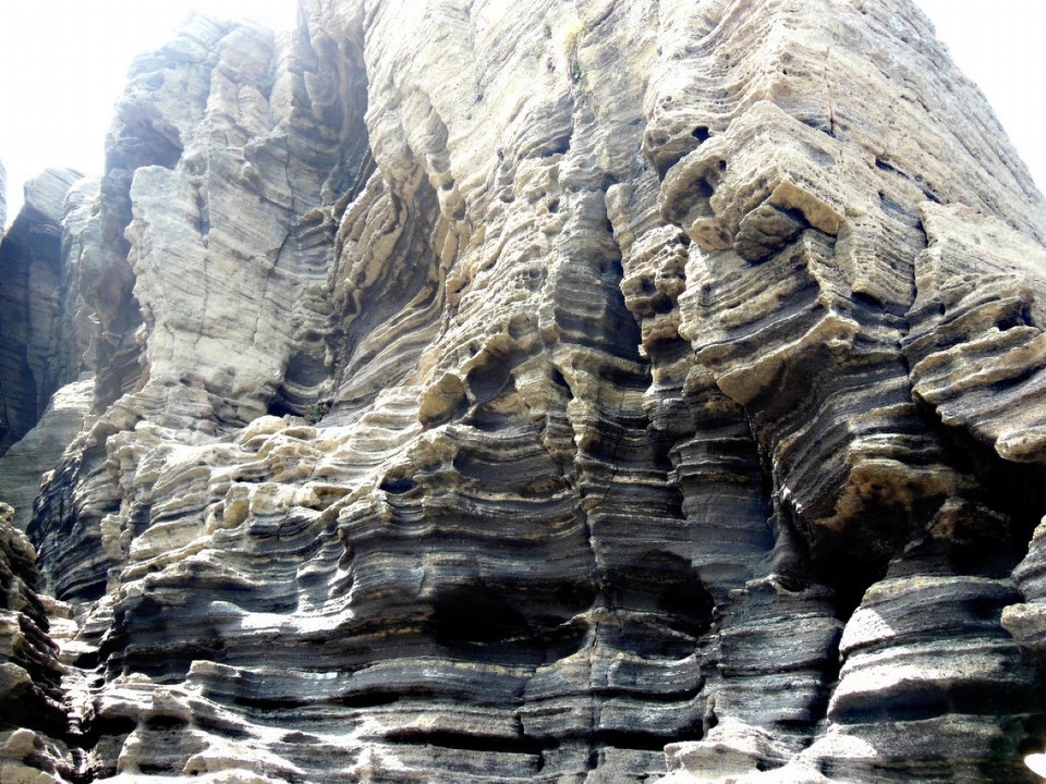 Südkorea - Jeju-si - Drachenfelsen