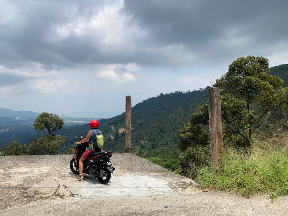 Malaysia - Balik Pulau - Mein Scooter und ich 😎