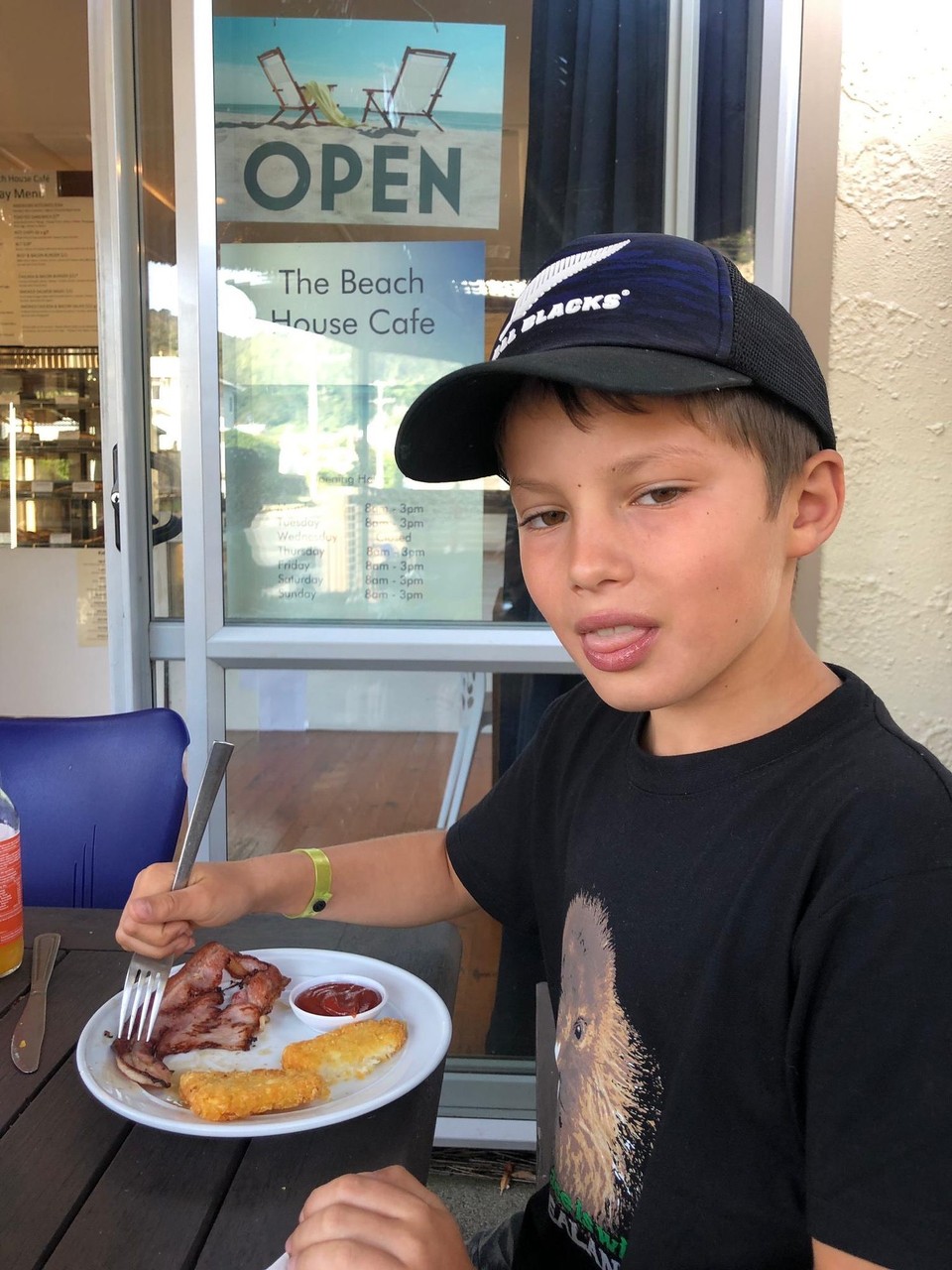 Neuseeland - Waihi Beach - Bacon and hashbrown