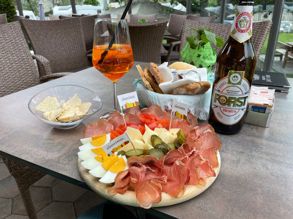 Italien - Laas - Nach 129 km und 1390 hm spontan am Campingplatz in Laas die Etappe beendet. 