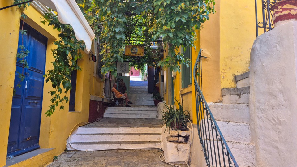 Griechenland - Symi - Der Vorhof zur Hölle, so sieht er aus, der Einstieg der Kali Strata. 