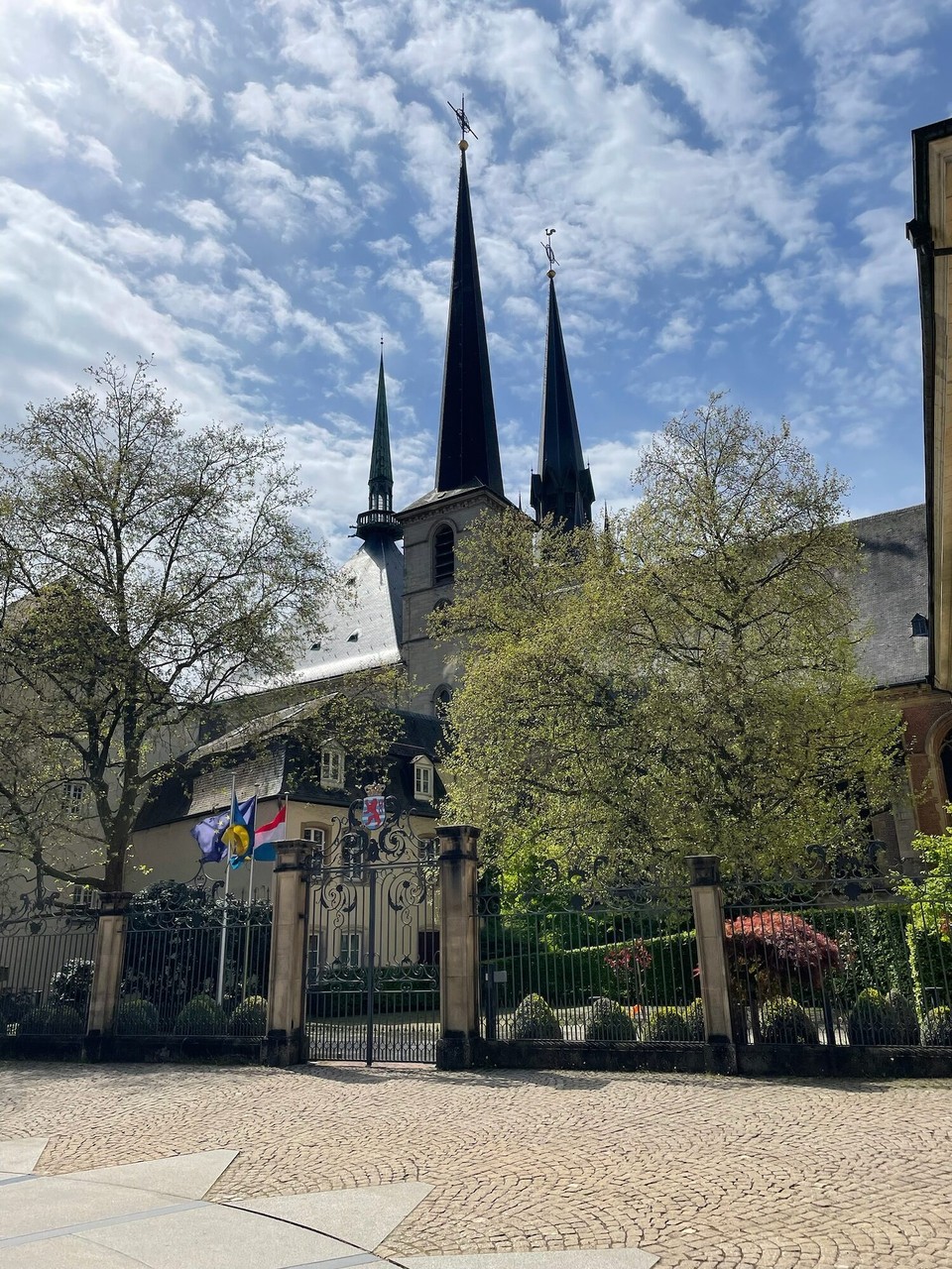 Luxemburg - Alzingen - In die Hauptstadt sind wir mit dem Bus gefahren, denn öffentliche Verkehrsmittel sind in Luxemburg für Einwohnen und Touristen kostenfrei