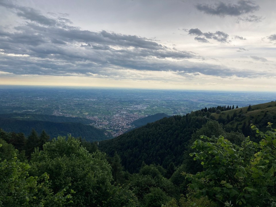 Ort bestimmen … -  - Wir erkennen die Lagune von Venedig am Horizont 