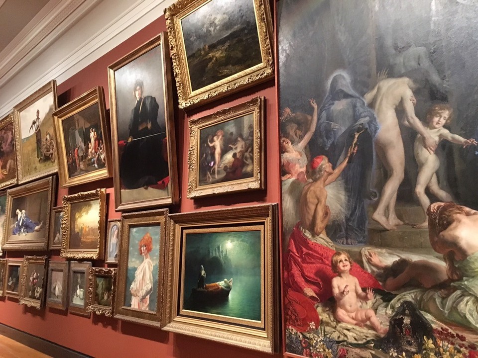 Canada - Toronto - AGO - zwar so voll aber mit Kopfhörern kann man auch eine volle Galerie genießen