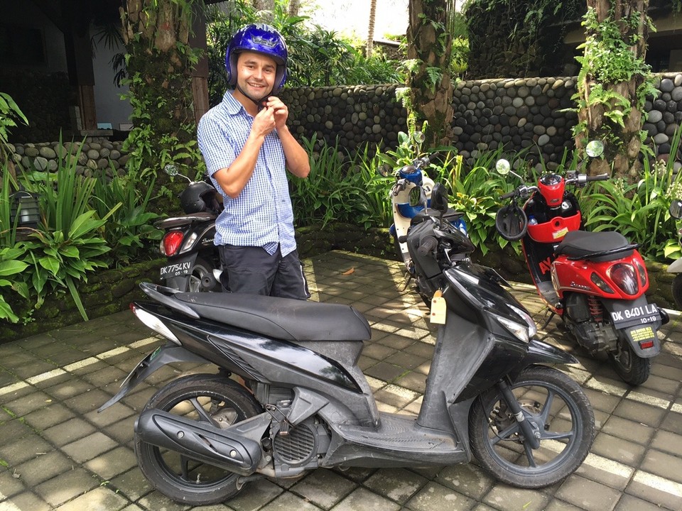 Indonesien - Bangli - Zum Glück hat Paul sogar einen Motorradführerschein, so kamen wir sicher überall hin