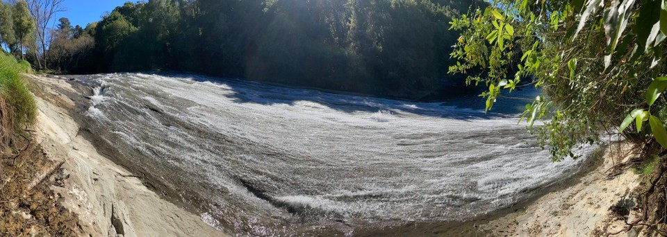 Neuseeland - Gisborne - Auch wenn es nicht so steil aussieht, es wird ordentlich schnell!