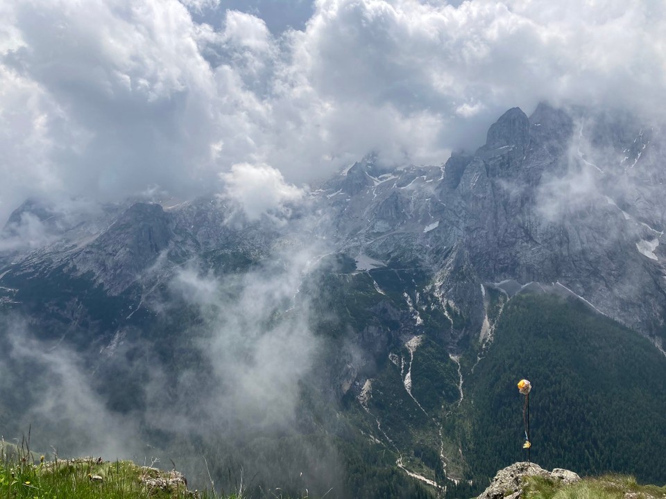 Italien - Livinallongo del Col di Lana - Marmolada hinter Wolken