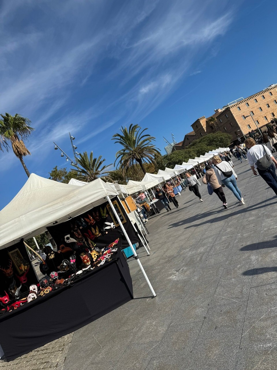 Spanien - Barcelona - Ganz unerwartet… Shopping-Gelegenheit No. 3a… auf dem Rückweg werden wir dann schwach. ;0)