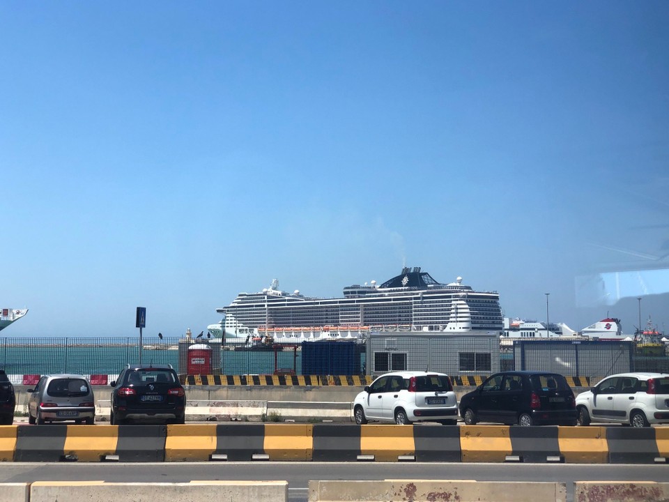 Italien - Bari - Msc Fantasia