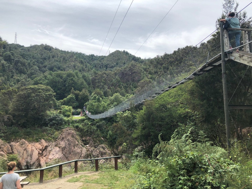 Neuseeland - Appleby - Die längste Hängebrücke Neuseelands in der Buller George