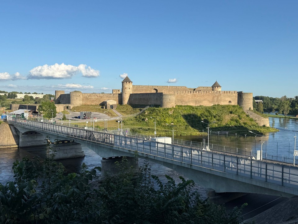 Estland - Narva - Grenzbrücke 