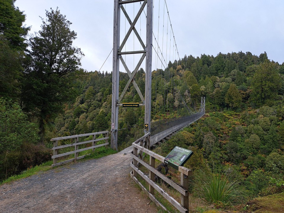 Neuseeland - Taumarunui - Wider geht es über Brücken 