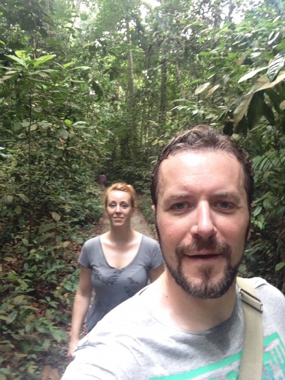 Singapore - Singapore - Leuke wandeling in het MacRitchie Reservoir Park. Dachten we... Maar het bleek meer dan 12km op en neer en het was 32 graden en we hadden te weinig water. Maar het was wel prachtig!