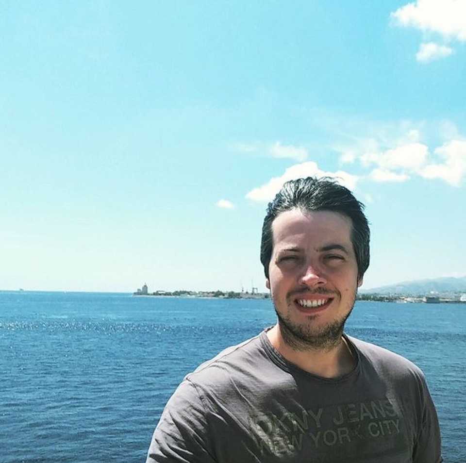 Italia - Praia a Mare - Pettinatura alla John Travolta sul traghetto