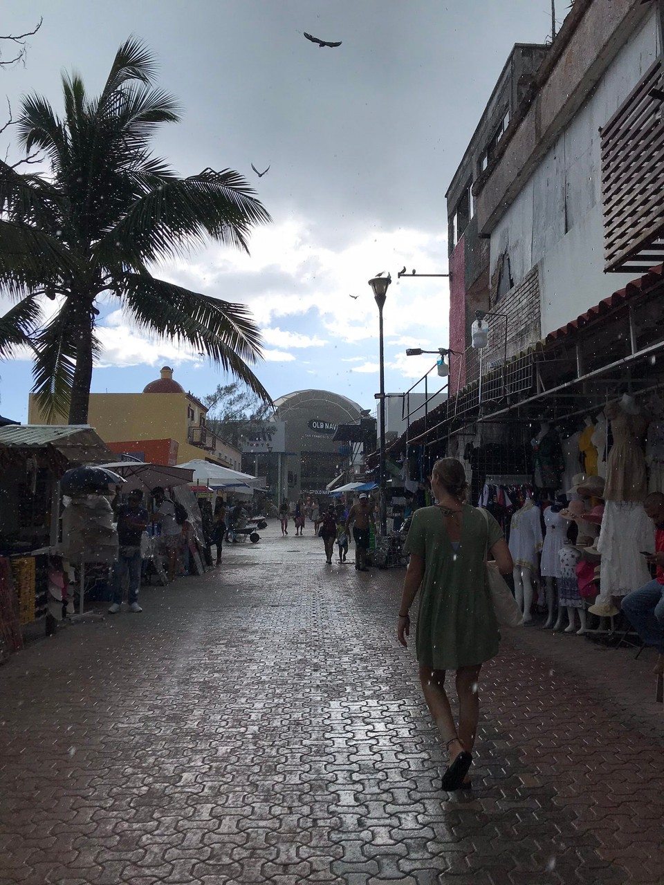Mexiko - Playa del Carmen - kurzer Platzregen am Abend, wir genossen ihn!