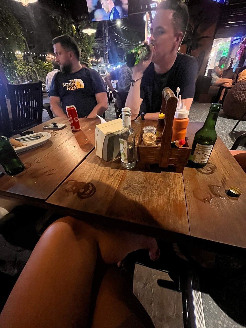 Thailand - Bangkok - Another lazy day was needed but met up with the group again for dinner and of course another night out
One guy is a chef from Sydney and has contacts from restaurants he used to work with in Melbourne so is going to send them a message for me once I’m there 🤞