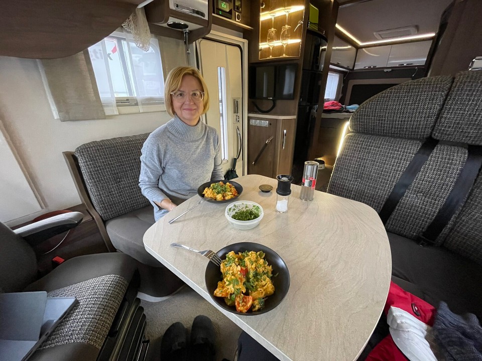 Deutschland - Traben-Trarbach - Kaum angekommen, schon leckeres Essen auf dem Tisch. 