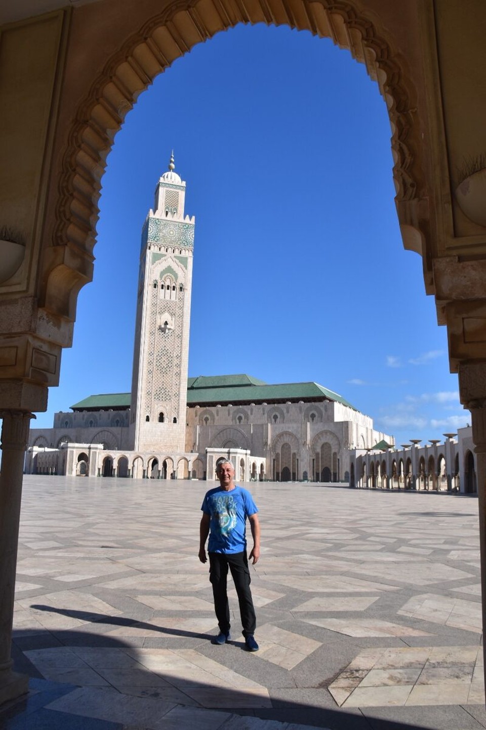 Marokko - Rabat - Nach dem Frühstück sind wir nochmals zur Moschee Hassan II, wir wollten uns einen Eindruck von innen machen.