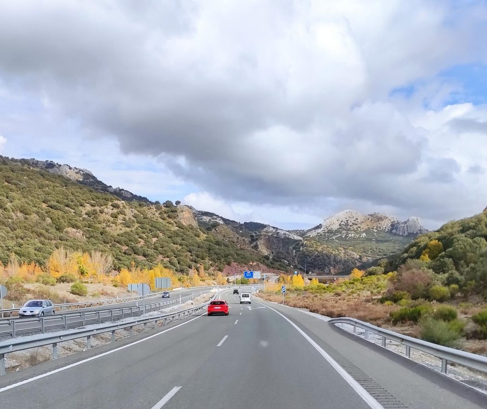 Spanien - Guadix - hinter der nächsten Kurve 