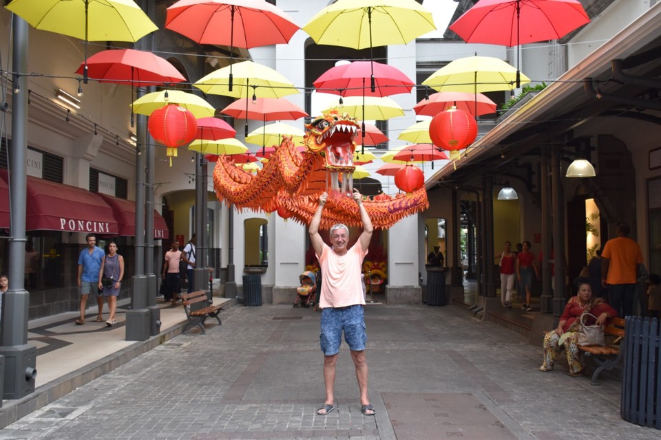 Mauritius -  - Zuerst musste der Drachen gezähmt werden.
Dann gab es auch ein leckeres Steak.