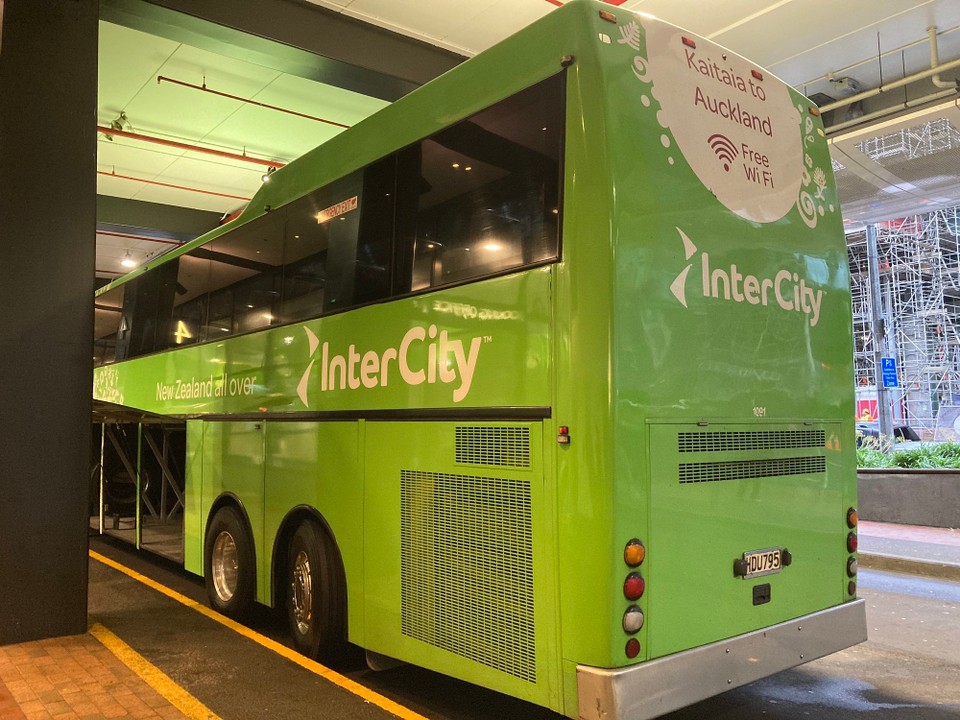 Neuseeland - Rotorua - Kein Aprilscherz - heute ist Reisetag.
Leider ganz schön lang, 10,5 Stunden sollens bis zum Ziel sein 🙈