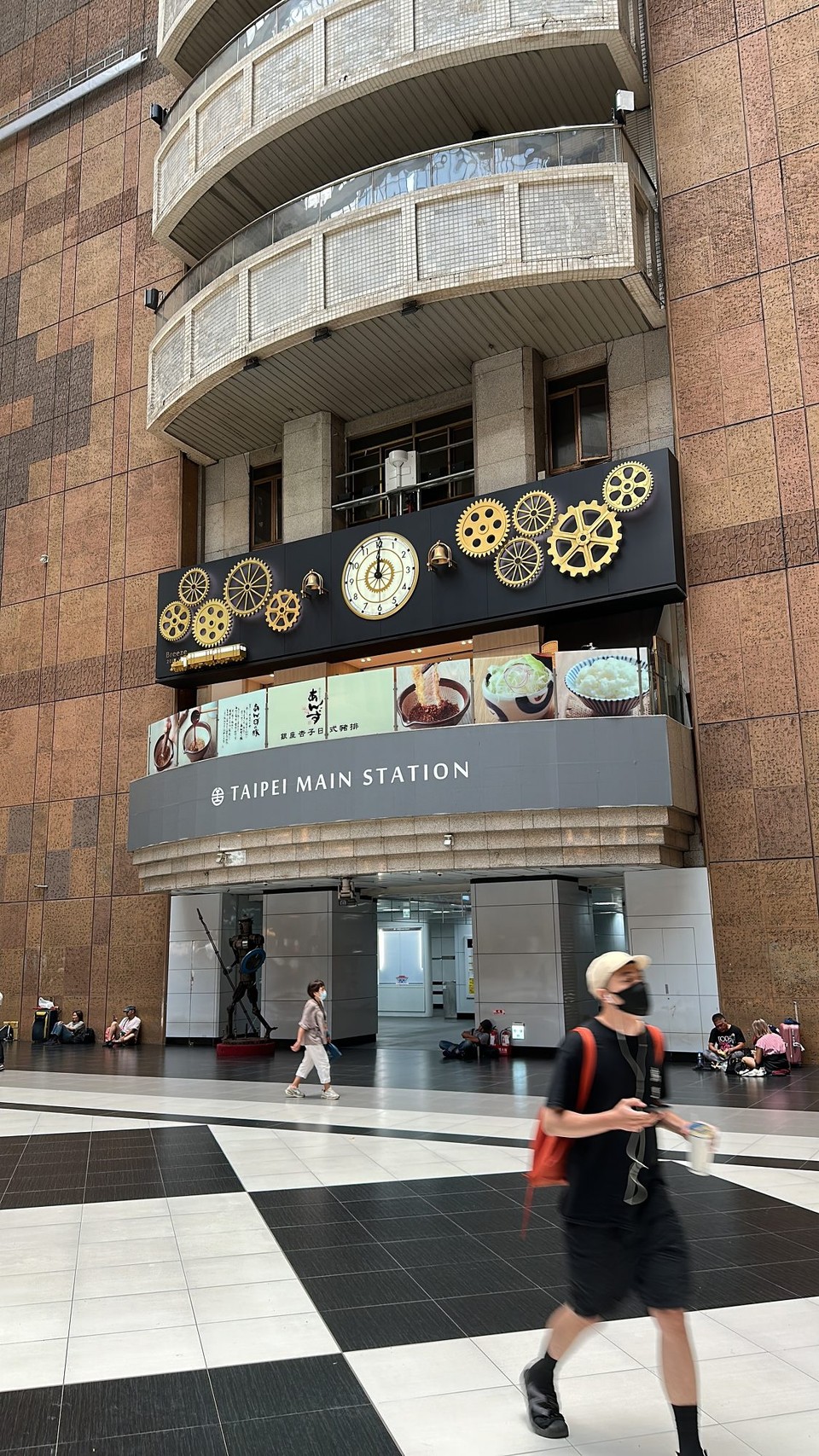 Taiwan - Taipeh - im 1st floor Taipei Main Station 