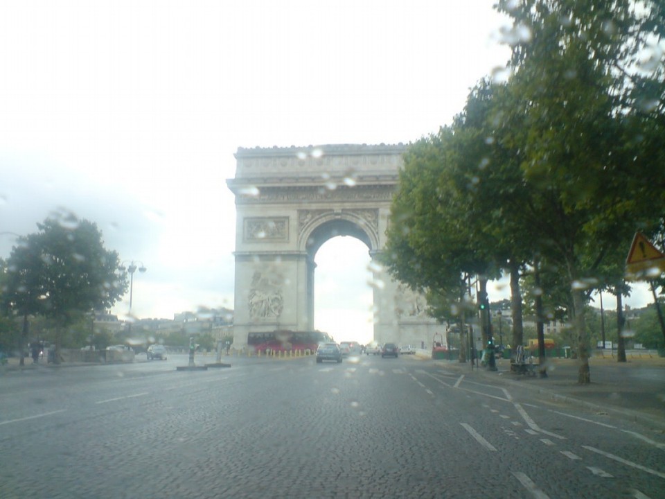 Frankreich - Paris - ...wiie leergefegt...