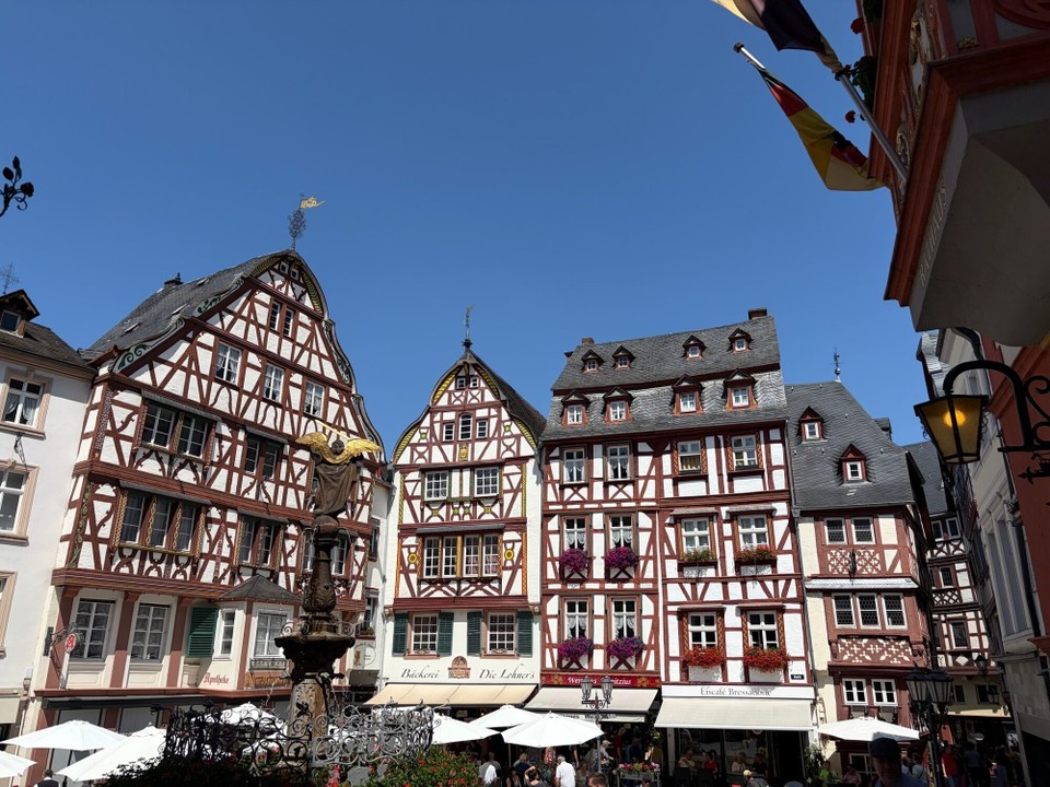Deutschland - Bernkastel-Kues - Am Ziel angekommen wurde wieder etwas die schöne Altstadt erkundet.
