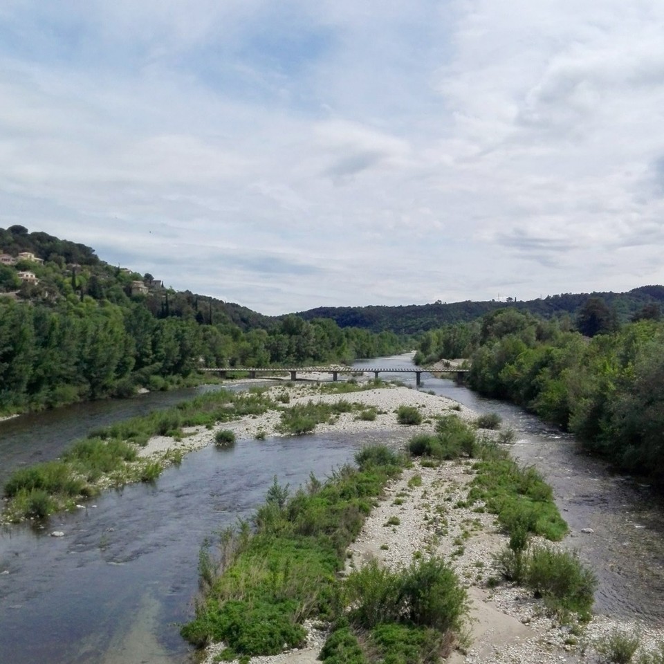 Frankreich - Anduze - Blick auf den Fluss Gardon
