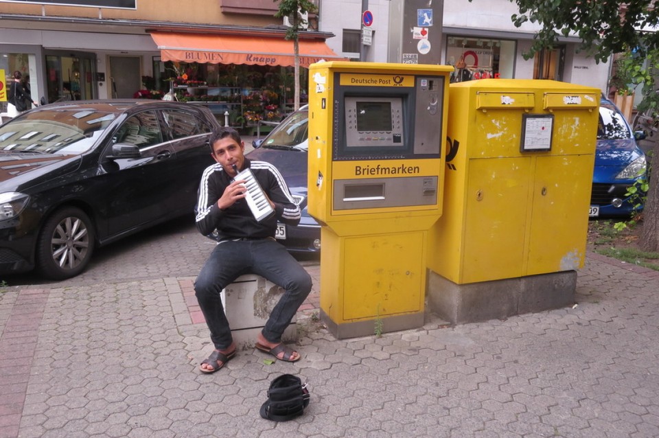 Deutschland - Frankfurt am Main - ...sound at Berger Straße...