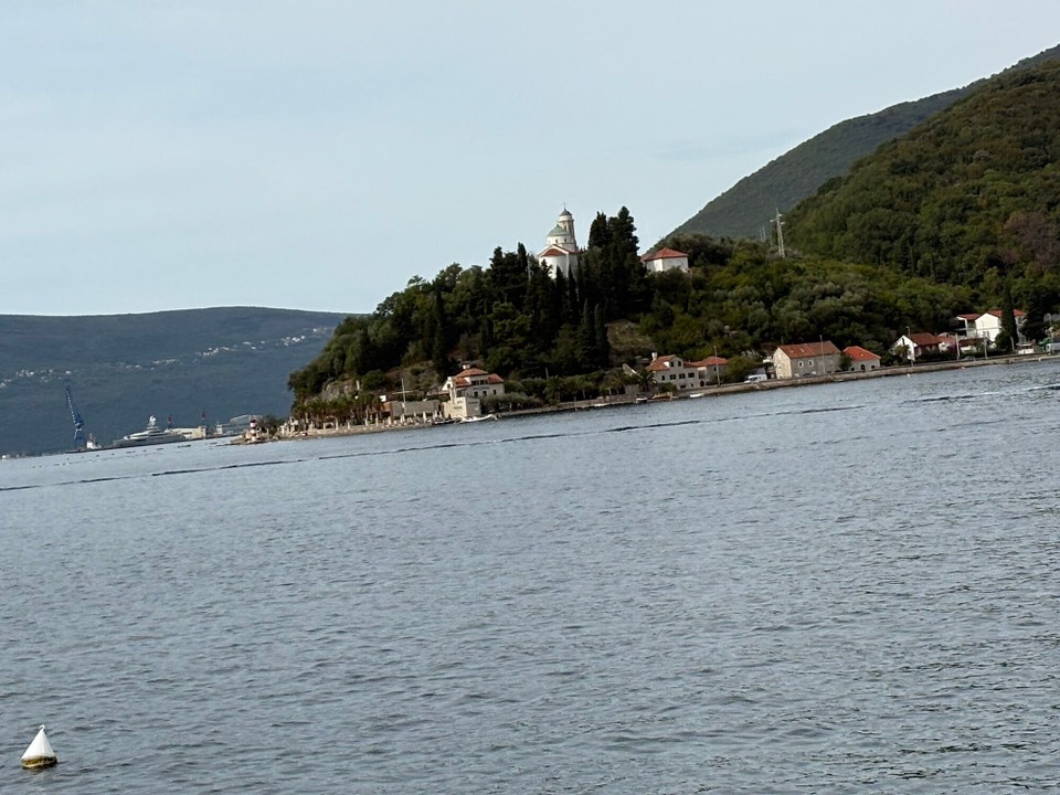 Montenegro - Cetinje - …über die Panoramastrasse Nr. 3…