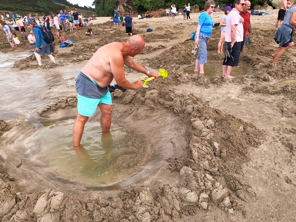 Neuseeland - Hot Water Beach - Wir buddeln uns einen Whirlpool