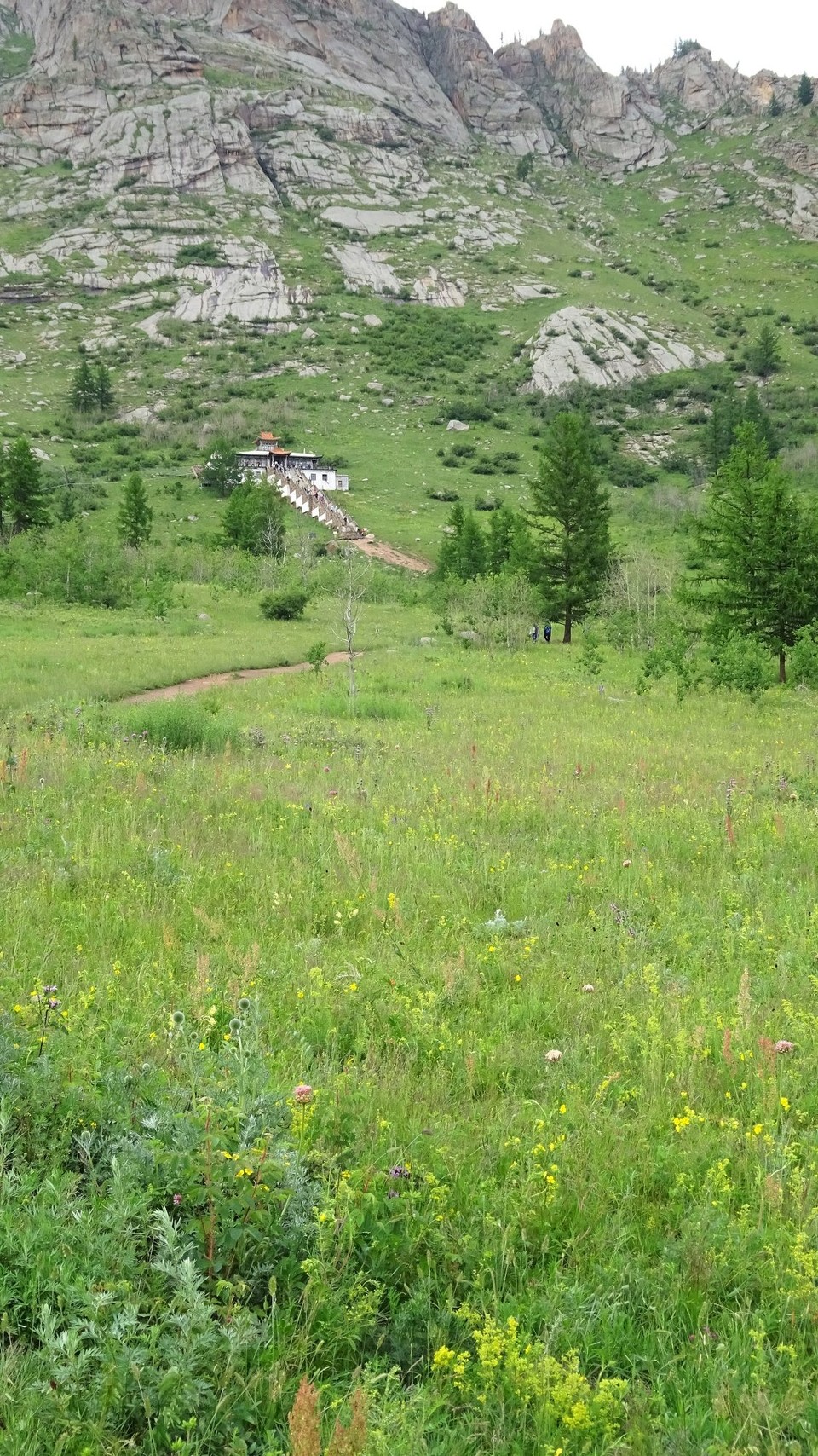 Mongolia - Ikh Nart - The walk to Aryabal Temple