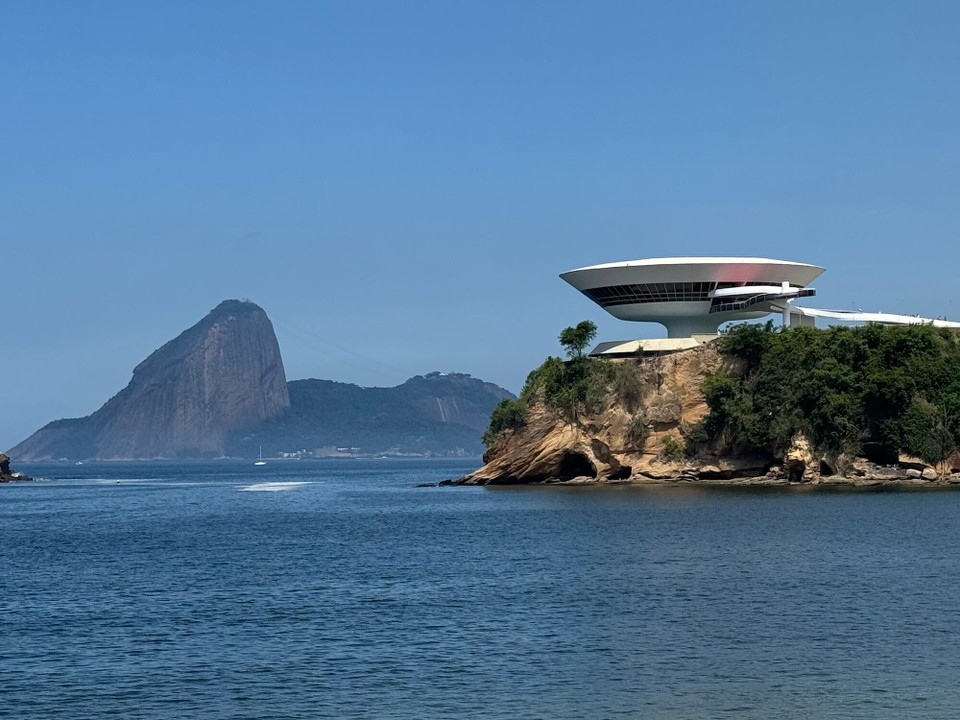 Brasilien - Rio de Janeiro - Niemeyer Museum ….