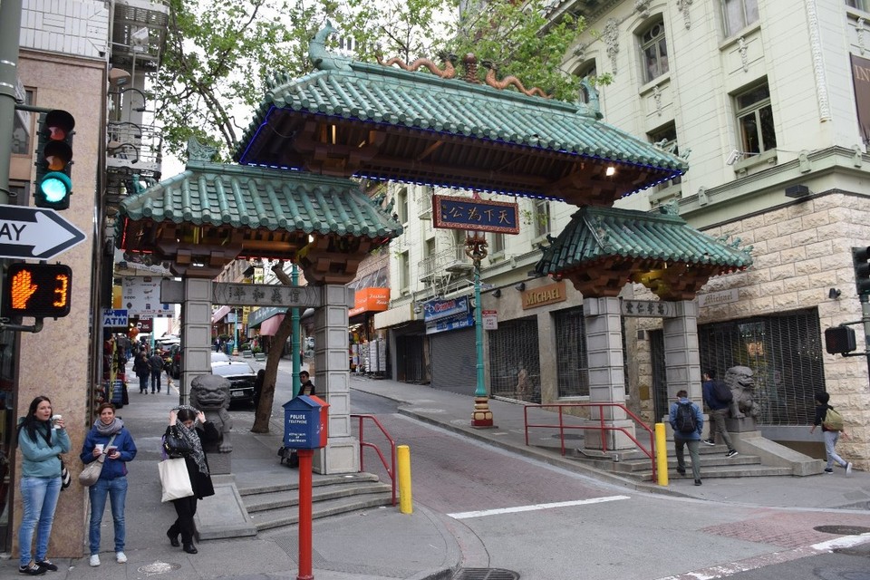 USA - San Francisco - "Dragon Gate" - der Eingang zu San Franciscos Chinatown