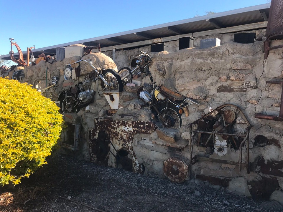 Australia - Winton - Arnie wall.. opal fossicker that built a wall using everything from kitchen sink, typewriter.. any household item he collected 